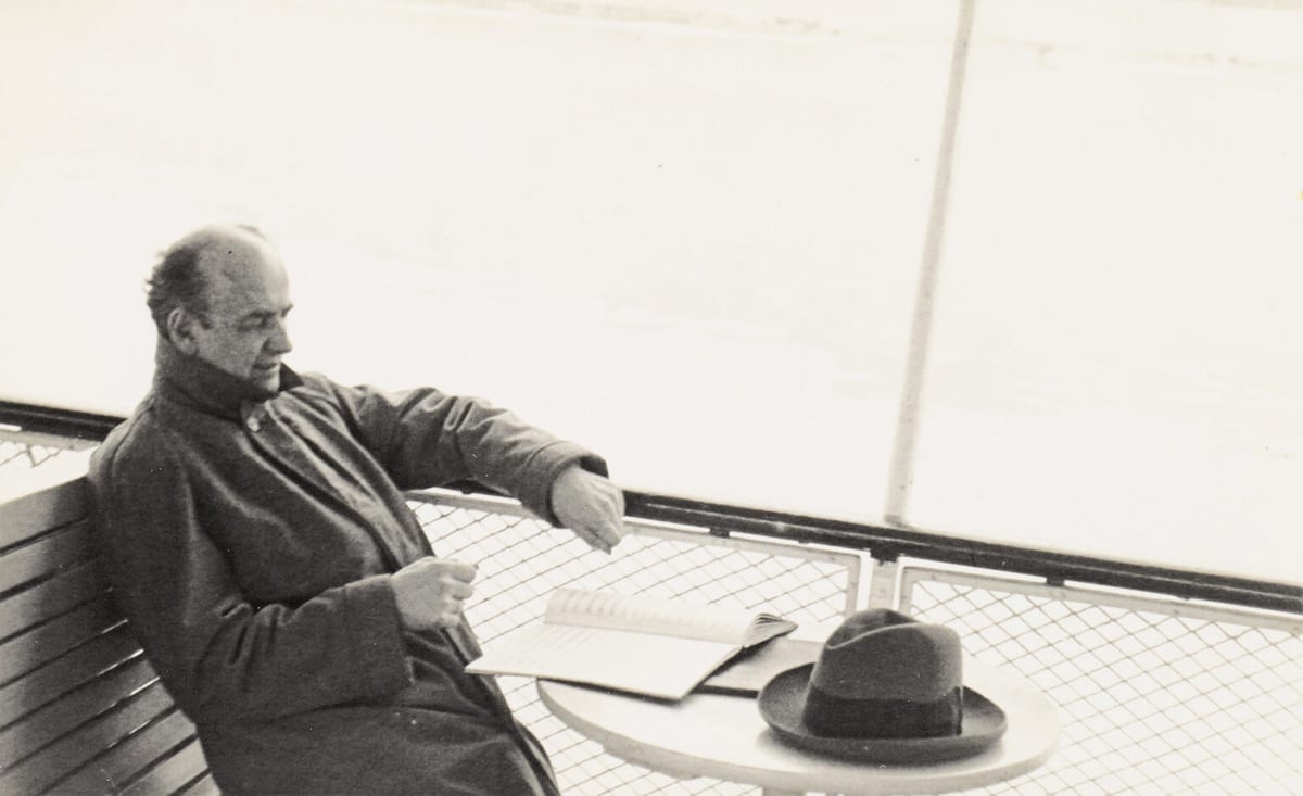 Wilhelm Furtwängler sur le Léman, en route pour Montreux, le 18 mai 1930, lisant la Première Symphonie de Schumann.