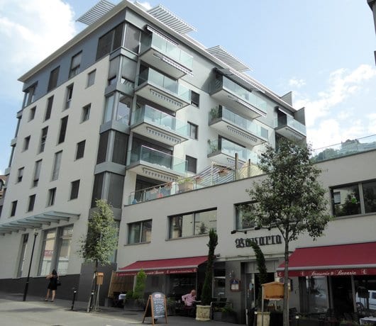 Le nouvel immeuble, devenu la brasserie Le Bis, aujourd’hui fermée.