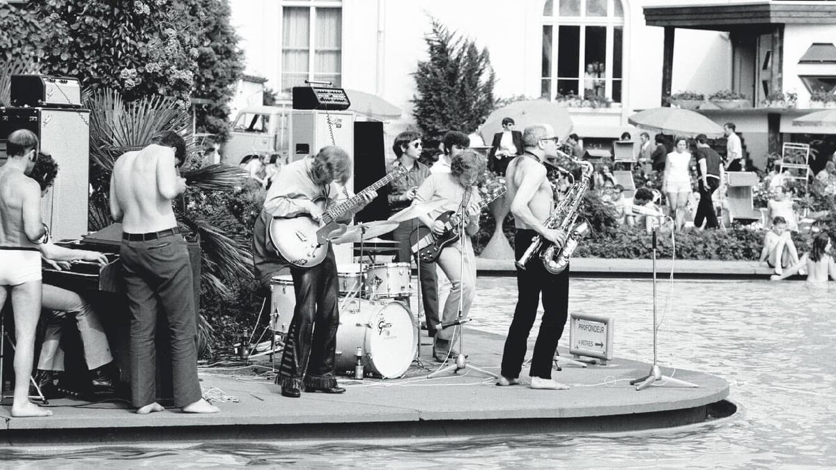 Un concert du festival au bord de la piscine du casino, en 1969.