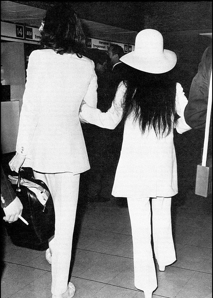À l’arrivée à l’aéroport de Genève, avril 1969.