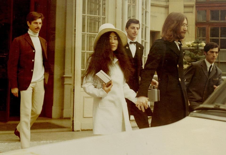 À la sortie du Montreux Palace, le 26 avril 1969.