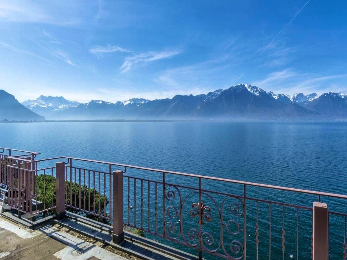 La vue depuis la terrasse de l’appartement.